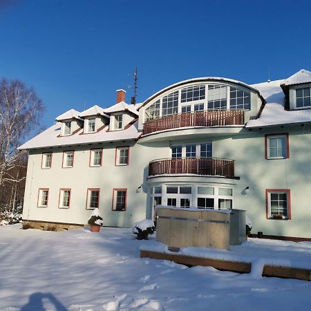 Penzion Pastviny Exteriör bild