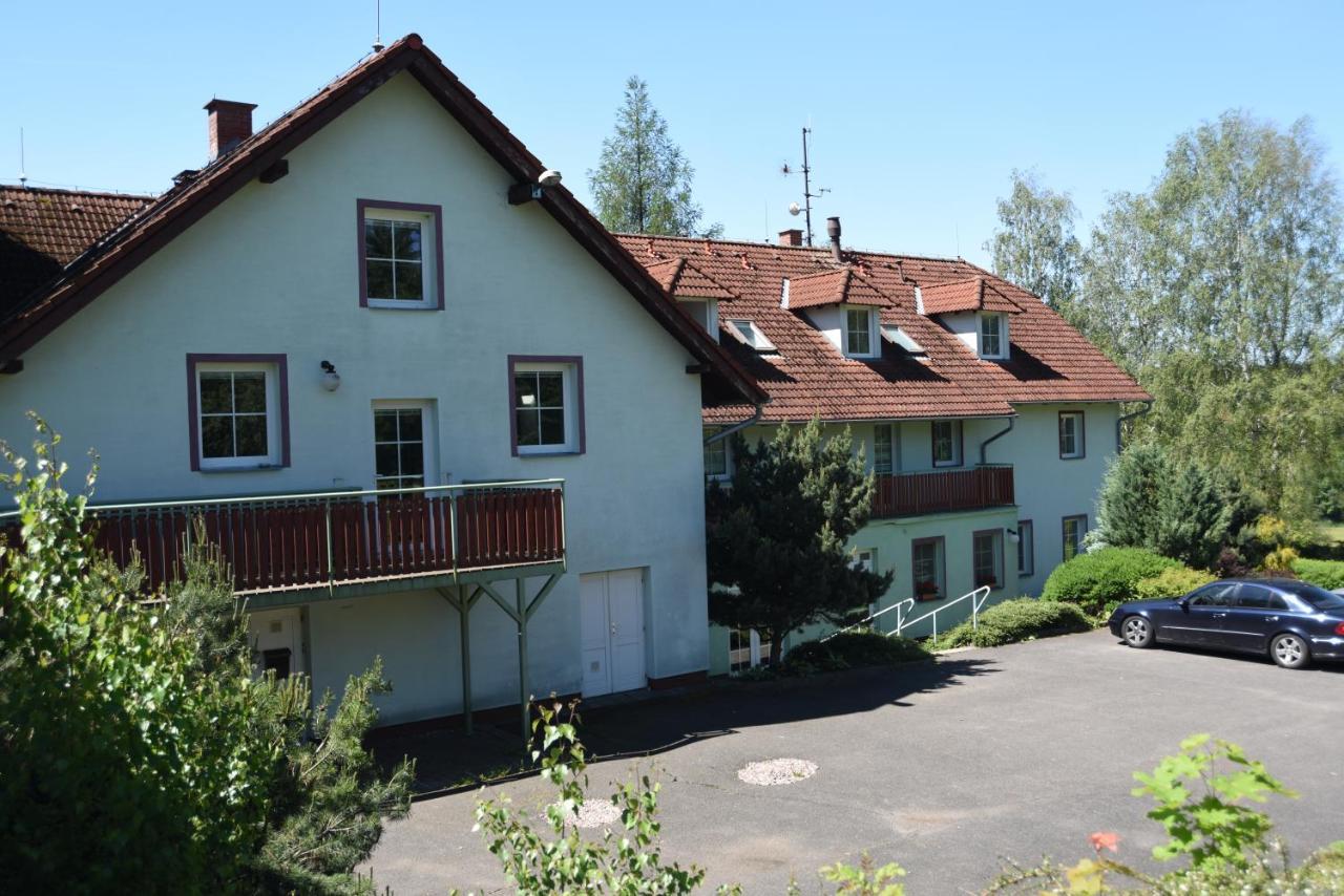 Penzion Pastviny Exteriör bild