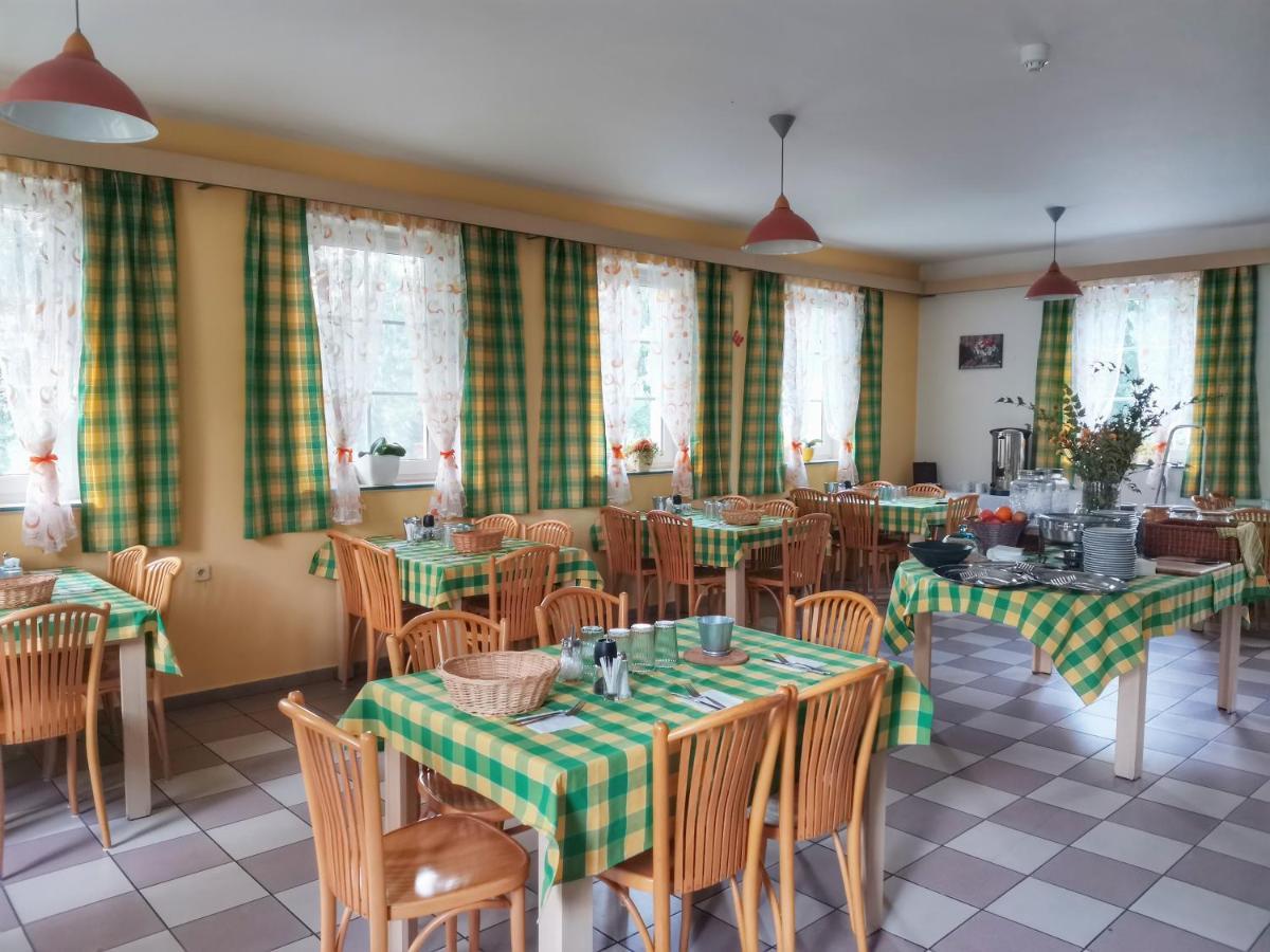Penzion Pastviny Exteriör bild