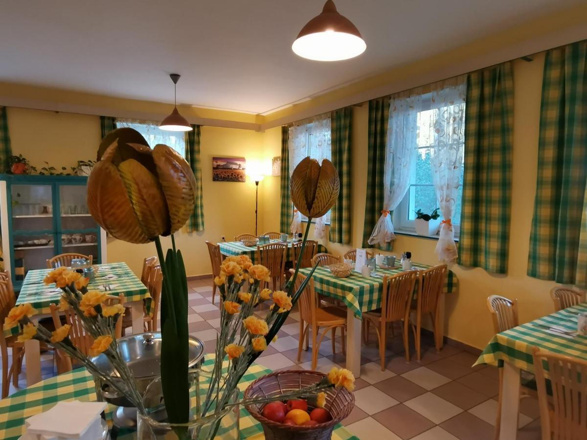 Penzion Pastviny Exteriör bild